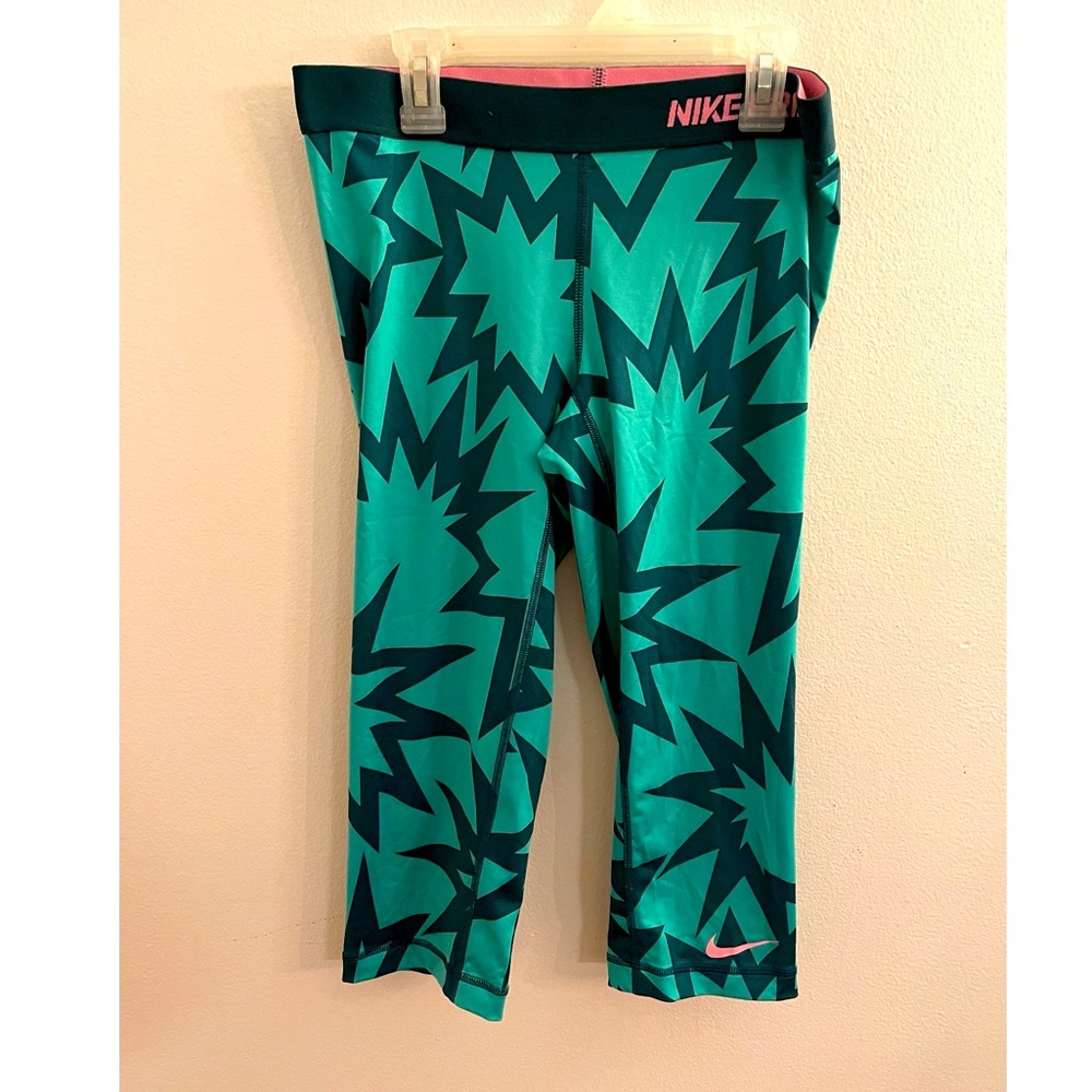 NIKE PRO Leggings! Medium! Turquoise with deep blue/green pattern!
